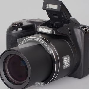 Professional brand Nikon l330 digital camera with video see beautiful pictures